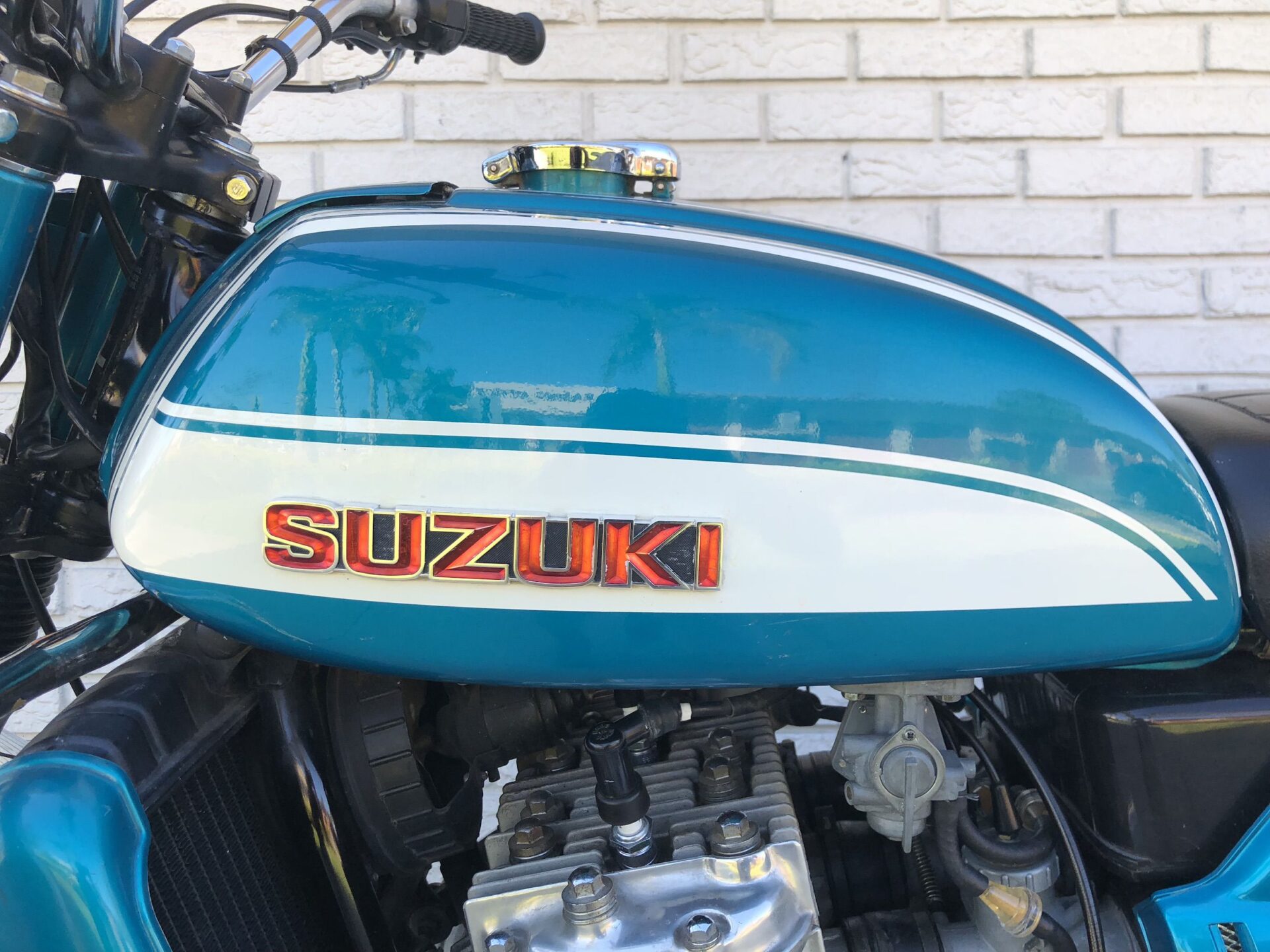 1972 SUZUKI GT 750 2 1