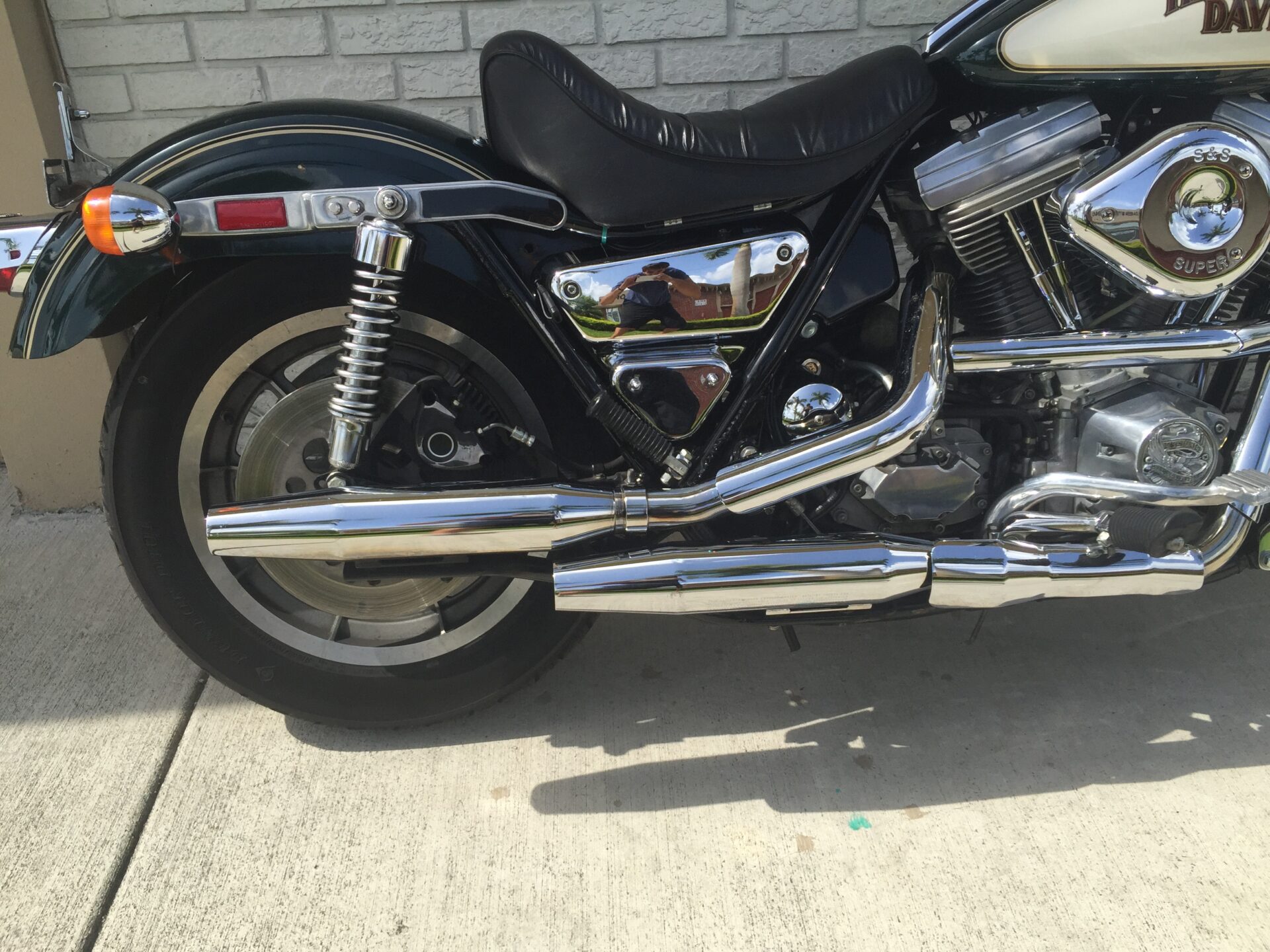 Harley Davidson Black Motorcyles 9