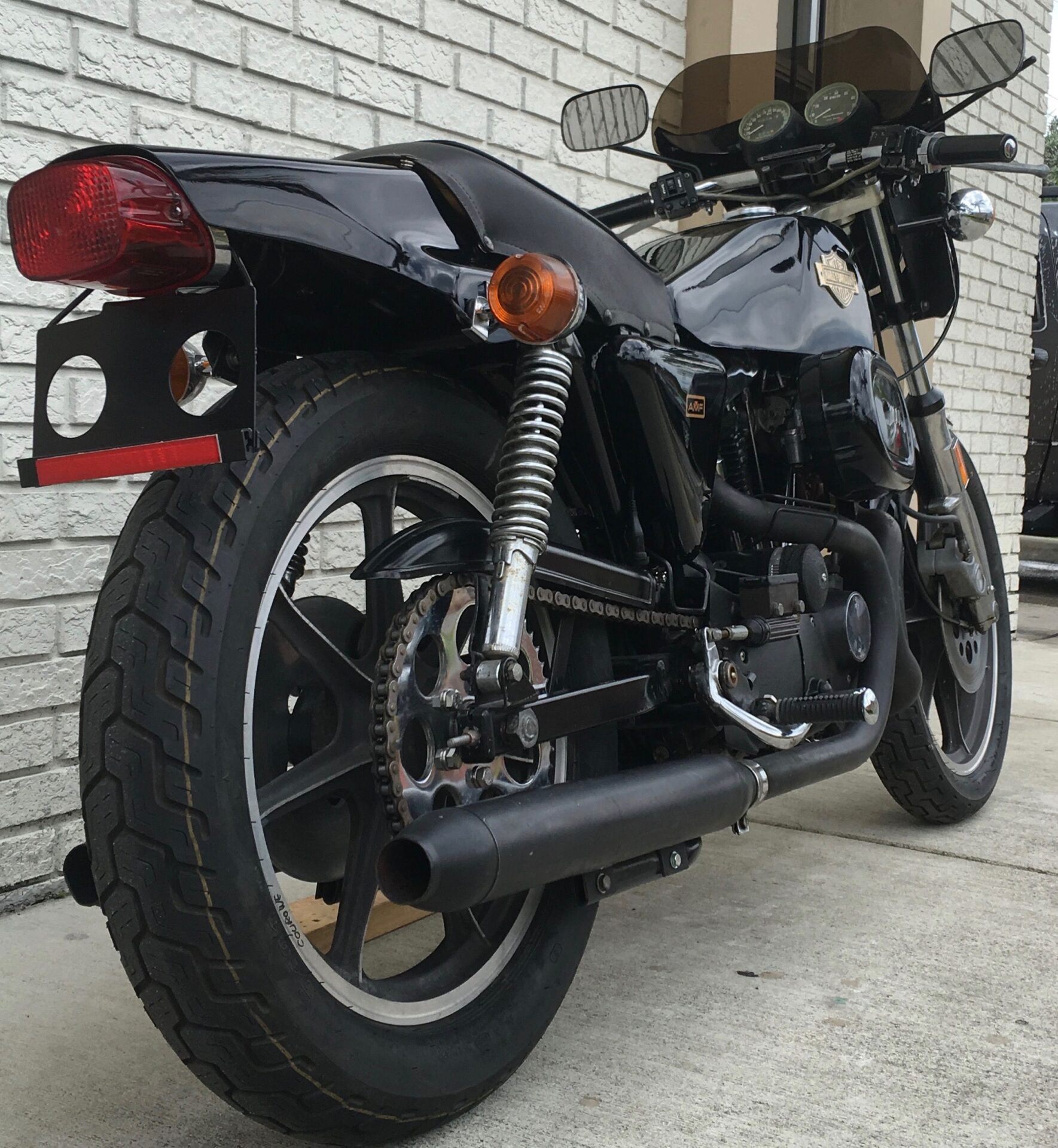 Harley Davidson Model 1xxx black 1