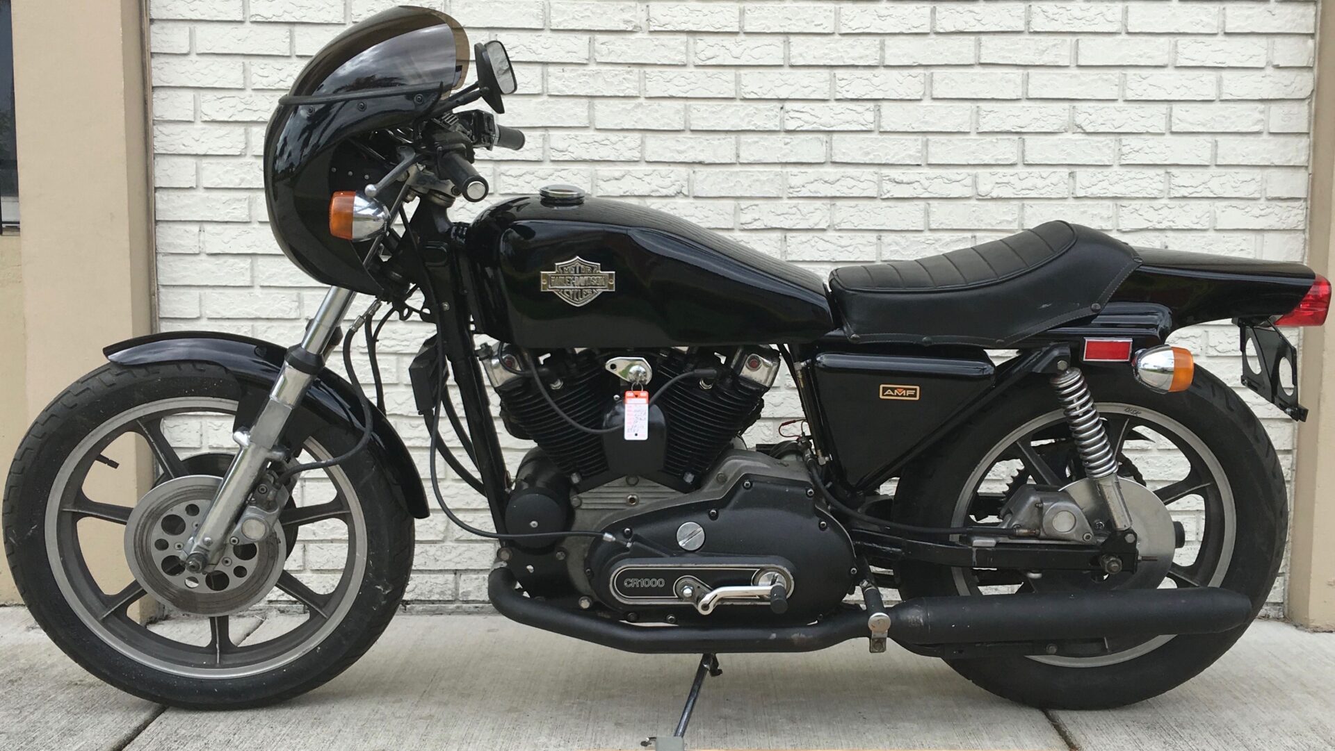 Harley Davidson Model 1xxx black 2
