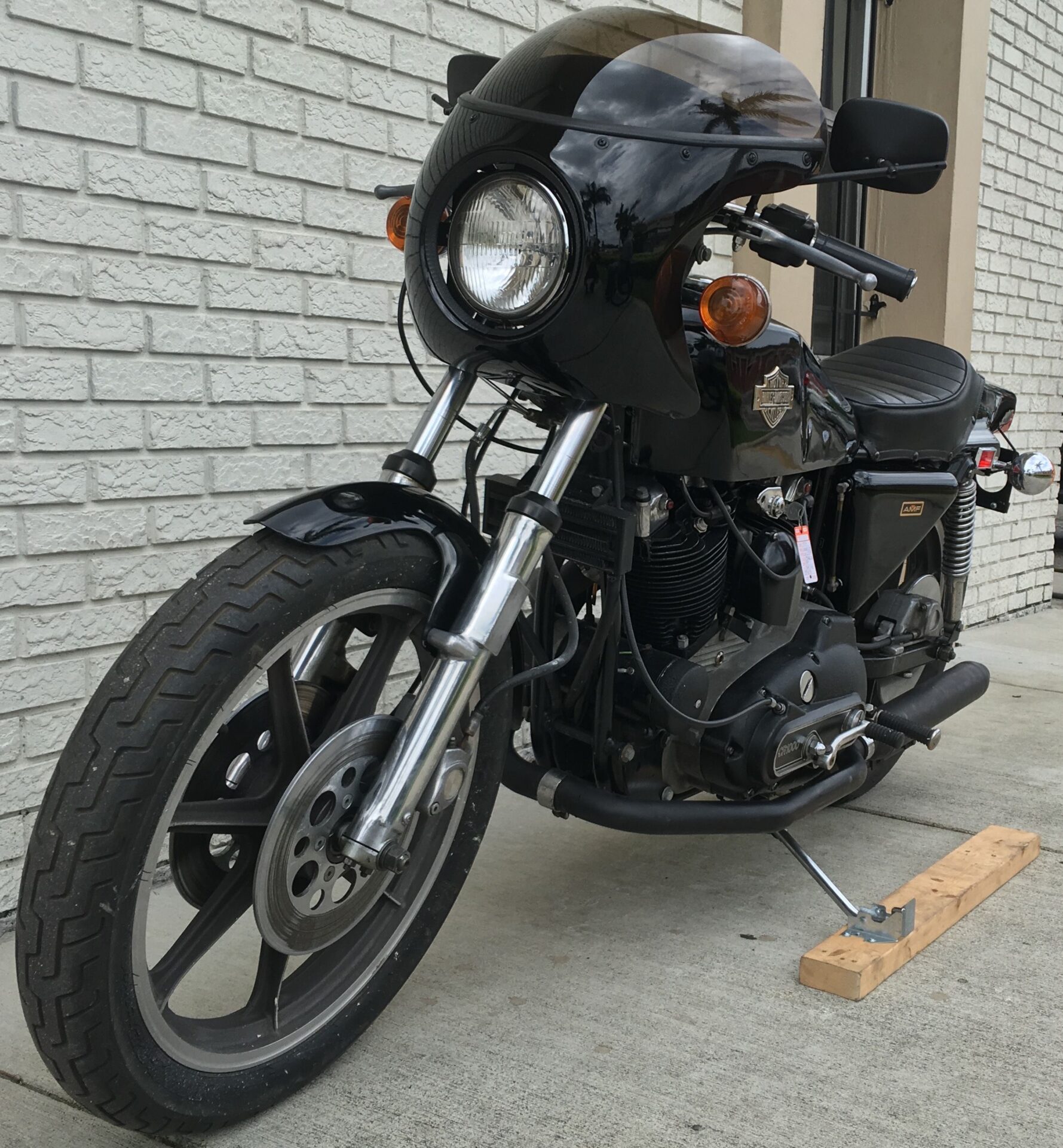 Harley Davidson Model 1xxx black 3