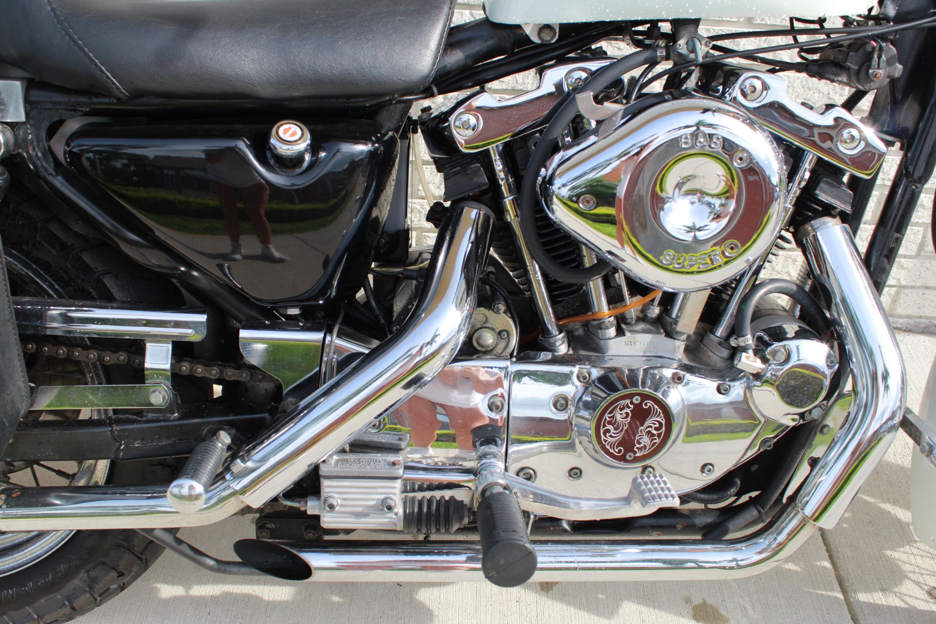 Harley Davidson White Motorcyles 1