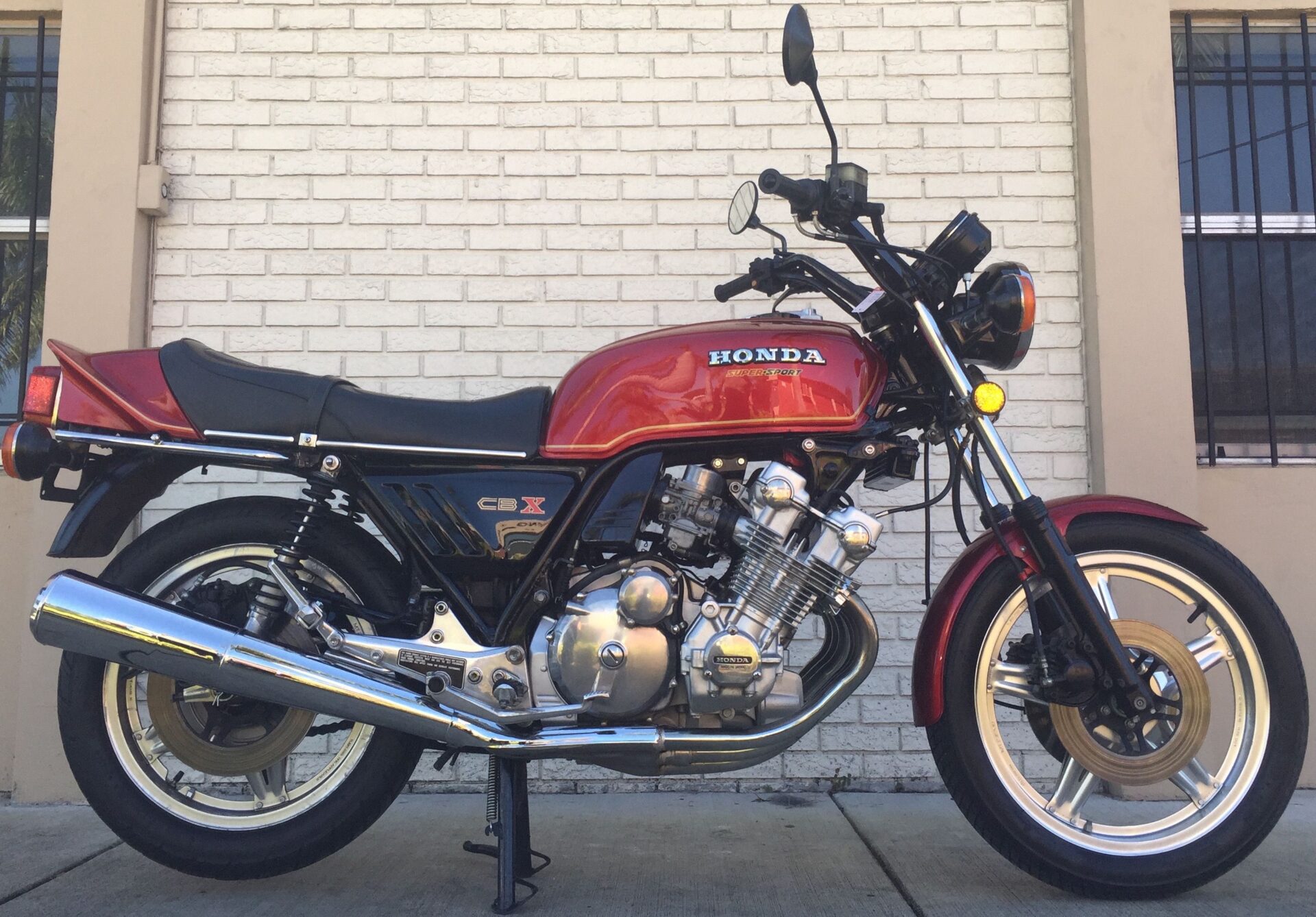Honda CB X red 10