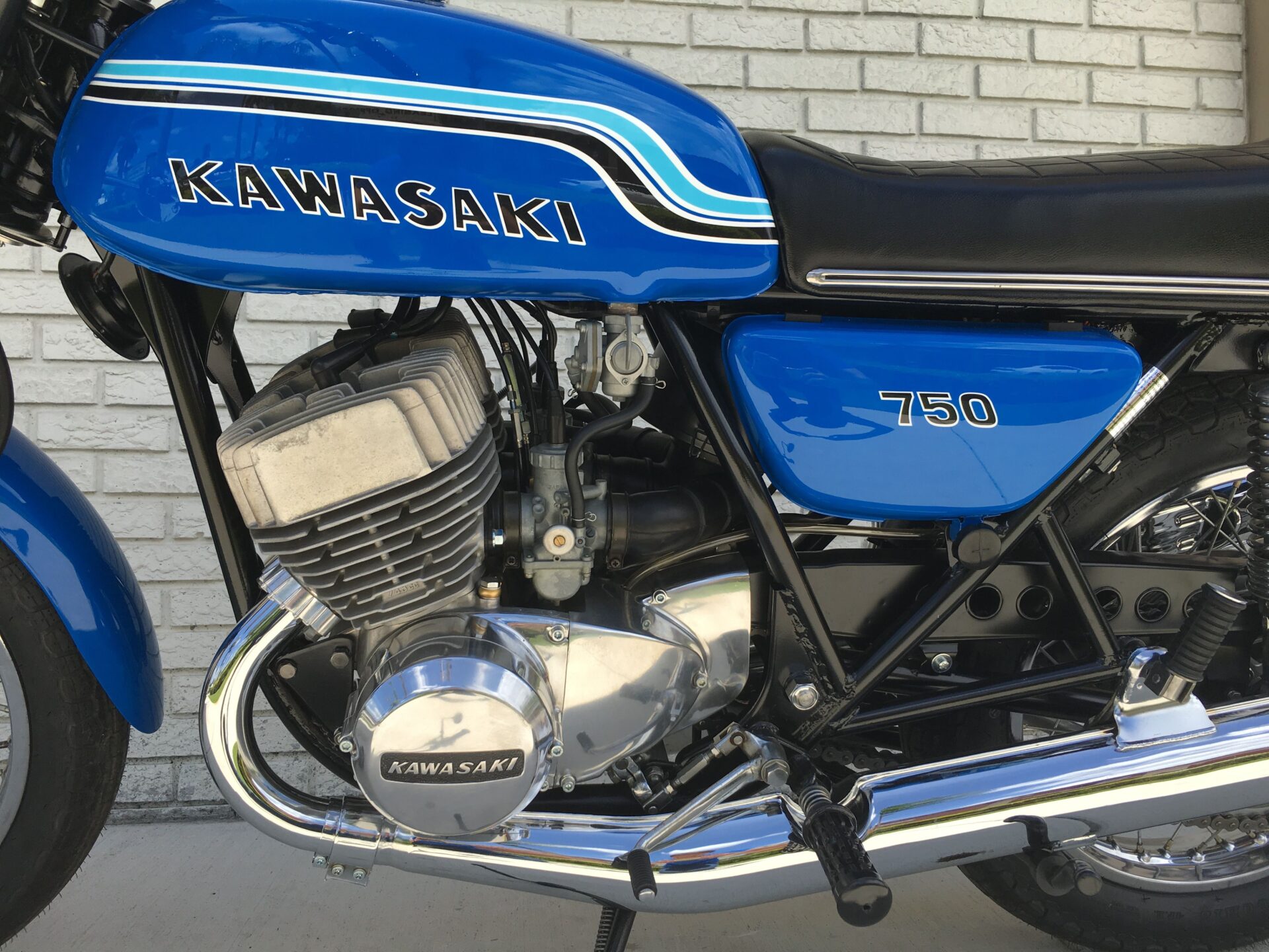 Kawasaki 750 Model 1xxx Blue 19