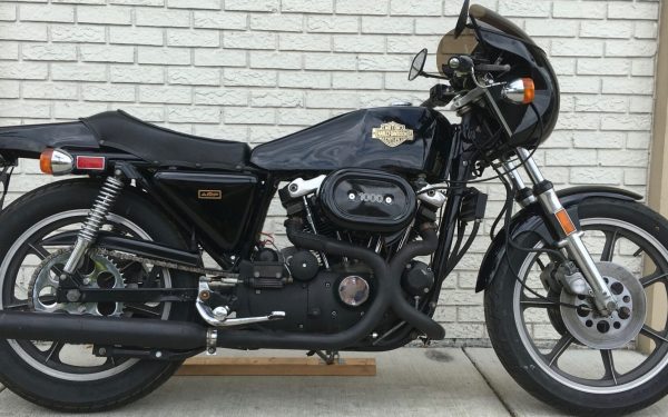 Harley Davidson Model 1xxx black